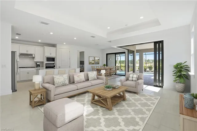 $739,900 | 1954 Fresno Avenue, Naples, FL 34120