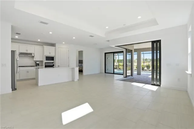 $739,900 | 1954 Fresno Avenue, Naples, FL 34120