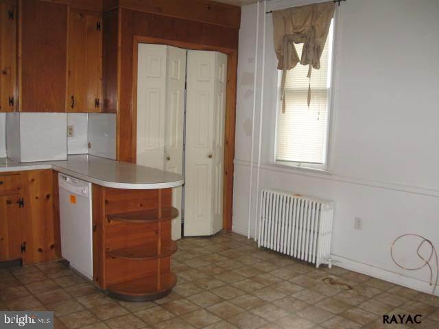 449 High Street Hanover, PA 17331 - Photo 6 of 20 Gallery Image 6