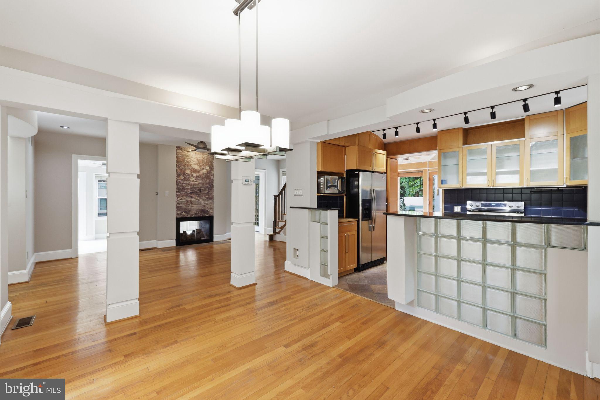 1706 North Glebe Road Arlington, VA 22207 - Photo 5 of 44 Gallery Image 5