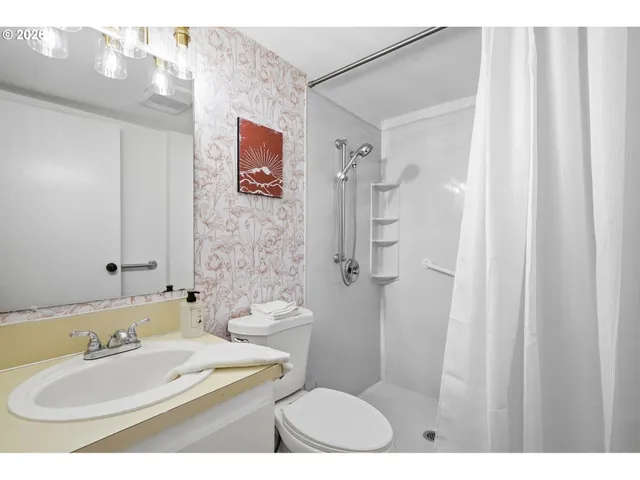 $250,000 | 13100 Northwest 8th Avenue, Vancouver, WA 98685