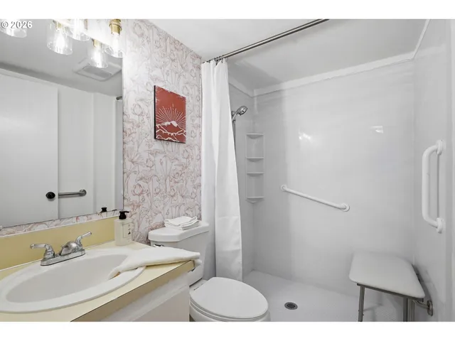 $250,000 | 13100 Northwest 8th Avenue, Vancouver, WA 98685