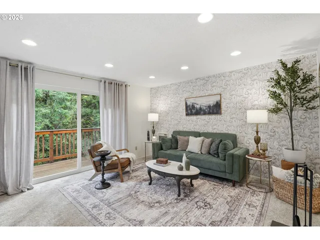 $250,000 | 13100 Northwest 8th Avenue, Vancouver, WA 98685