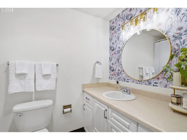 $250,000 | 13100 Northwest 8th Avenue, Vancouver, WA 98685