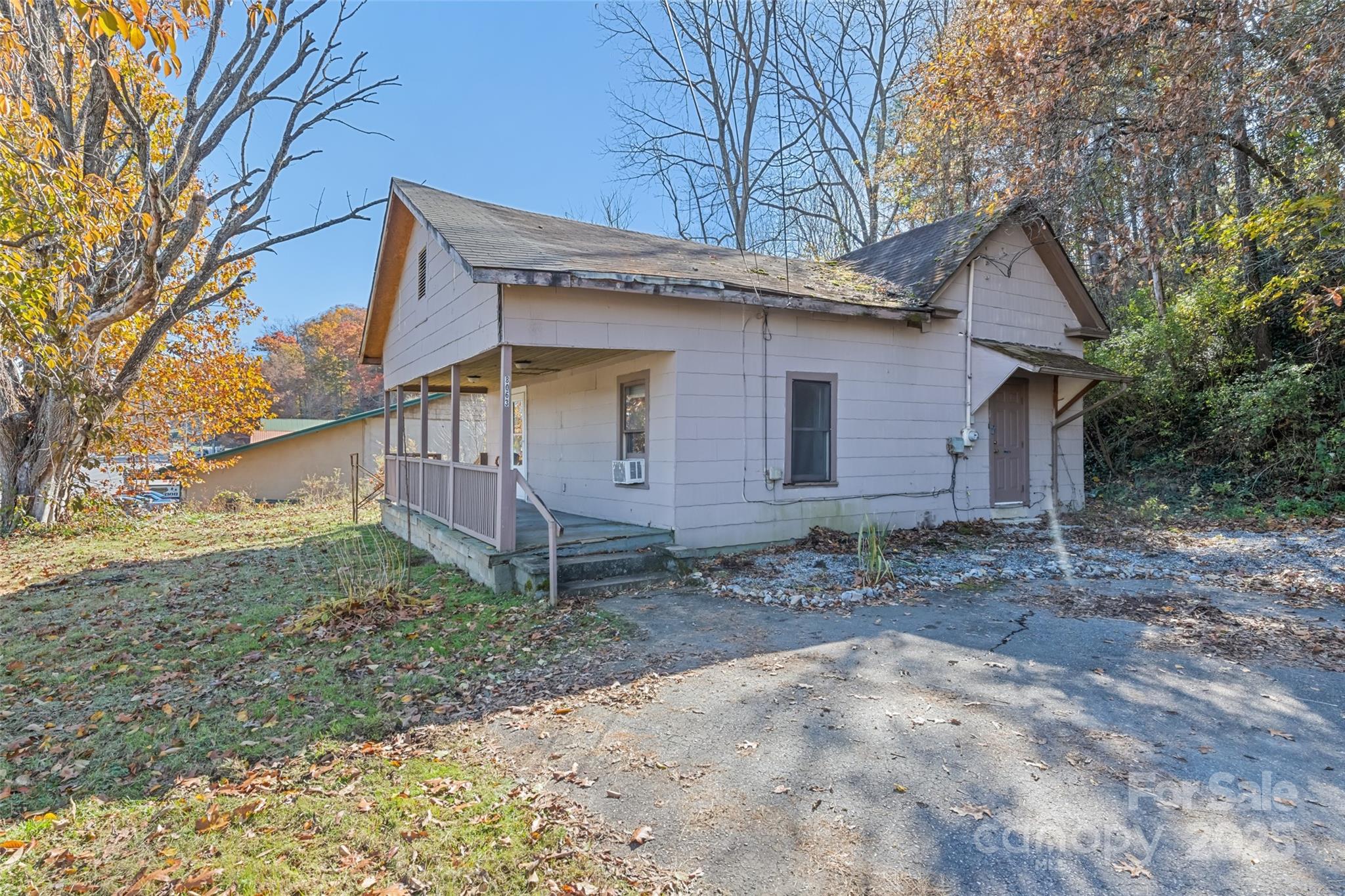 8063 Carolina Boulevard Clyde, NC 28721 - Photo 3 of 18