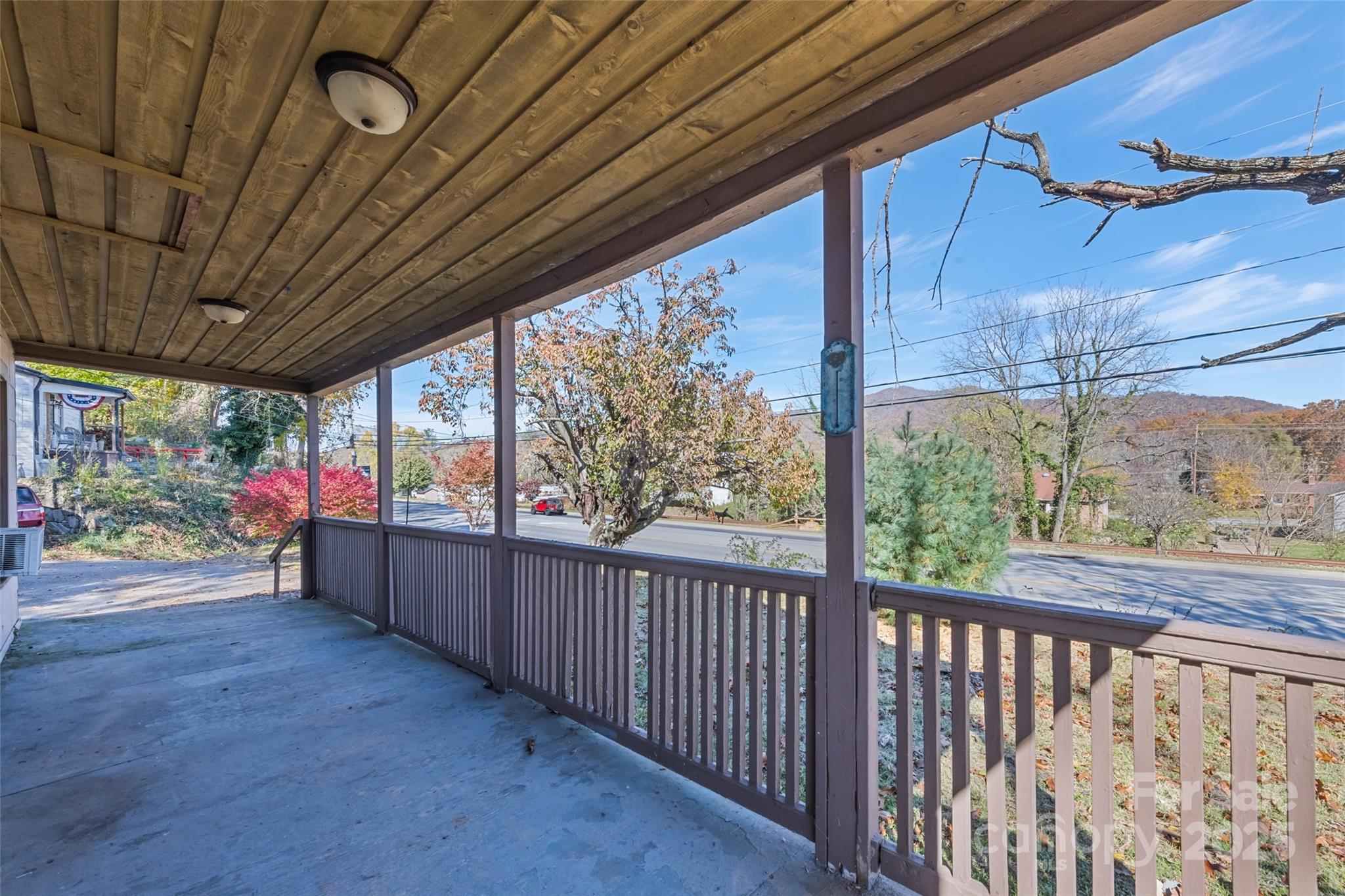 8063 Carolina Boulevard Clyde, NC 28721 - Photo 4 of 18