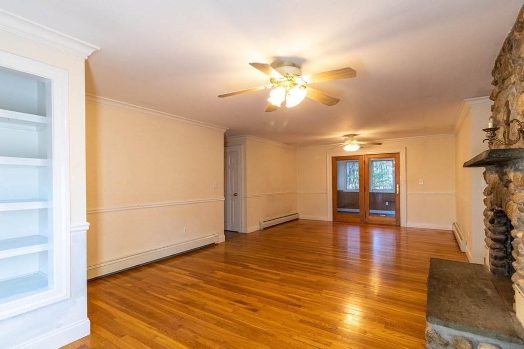 8 Holden Road Sterling, MA 01564 - Photo 8 of 28