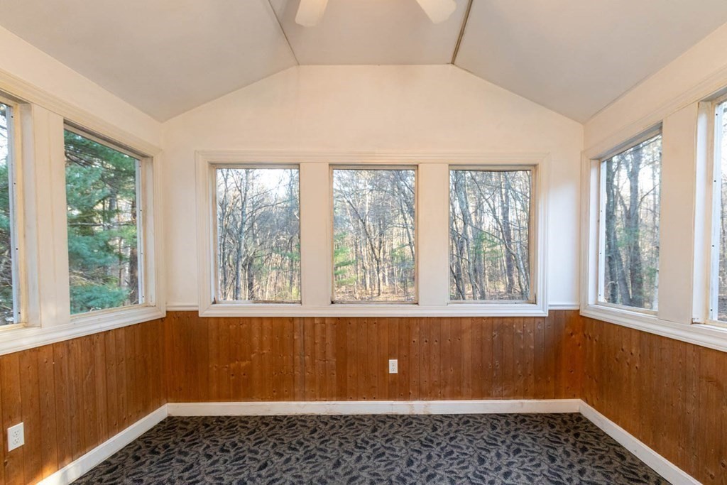 8 Holden Road Sterling, MA 01564 - Photo 10 of 28