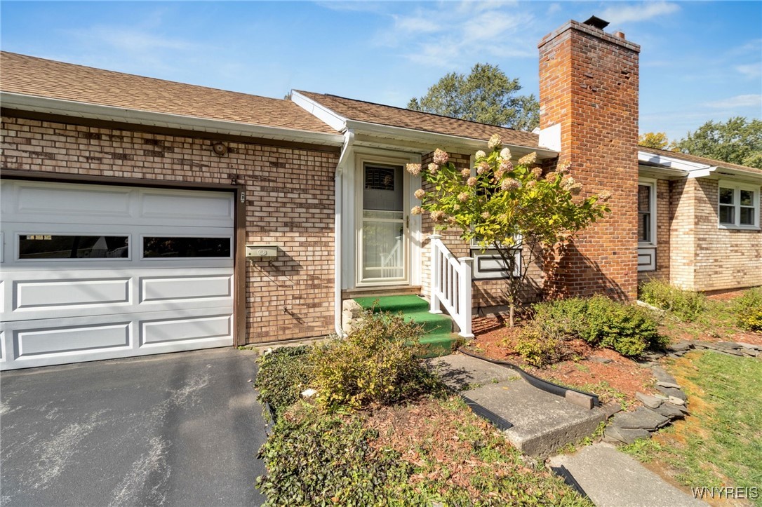 4520 Greenbriar Road Clarence, NY 14221 - Photo 2 of 38