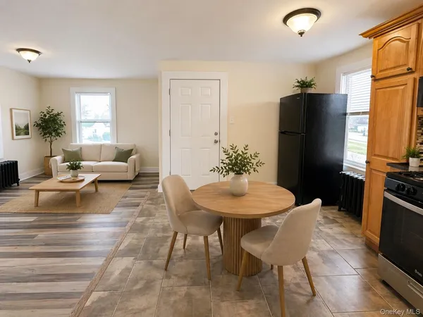$4,100 | 46 Dawson Avenue, Unit 1, Kings Park, NY 11754