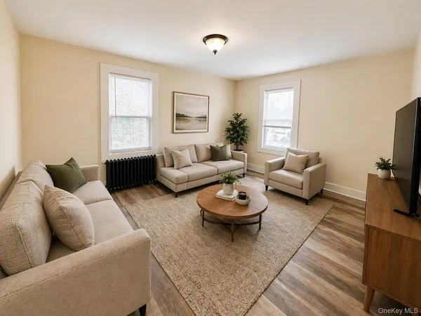 $4,100 | 46 Dawson Avenue, Unit 1, Kings Park, NY 11754