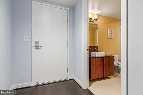 $3,200 | 1025 First Street Southeast, Unit 611, Washington, DC 20003