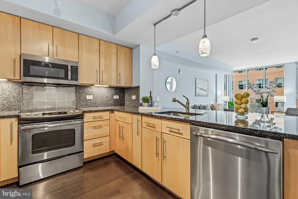 $3,200 | 1025 First Street Southeast, Unit 611, Washington, DC 20003