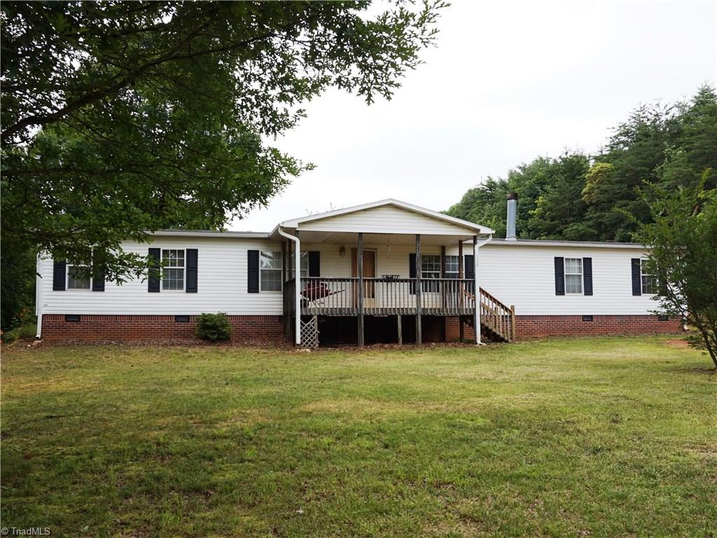 1170 Deer Chase Road Madison, NC 27025 - Photo 1 of 28 Gallery Image 1