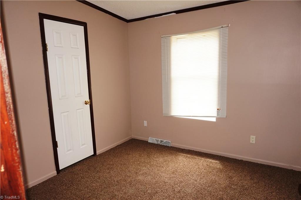1170 Deer Chase Road Madison, NC 27025 - Photo 12 of 28 Gallery Image 12