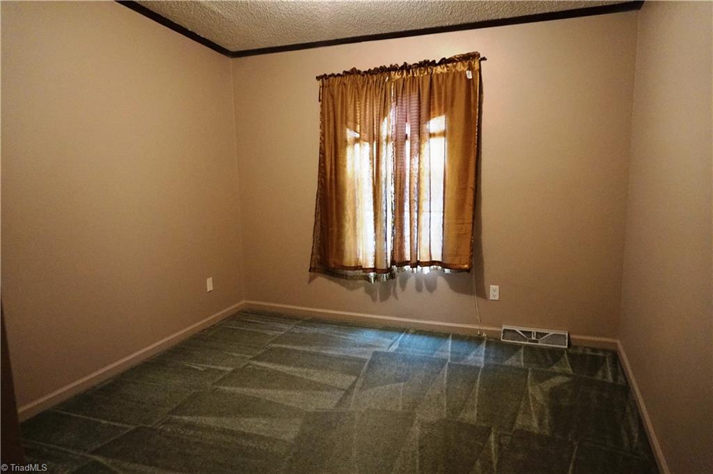 1170 Deer Chase Road Madison, NC 27025 - Photo 14 of 28 Gallery Image 14