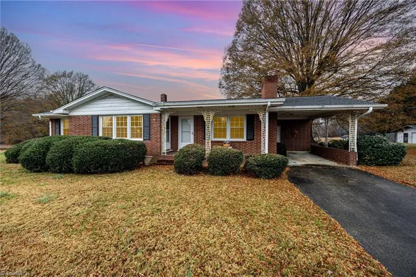 $318,000 | 3939 Lewiston Road, Summerfield, NC 27358