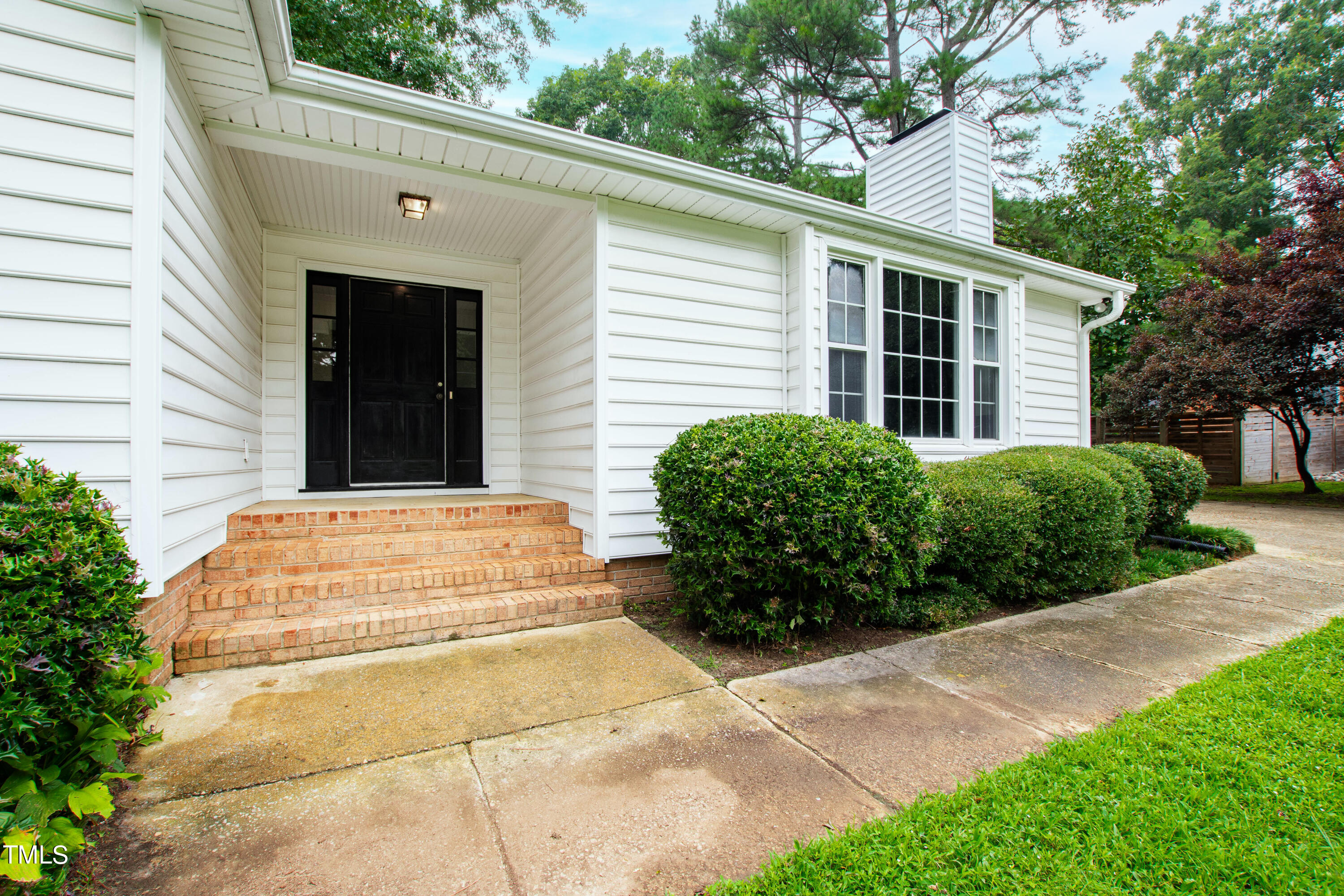 224 Singleton Street Raleigh, NC 27606 - Photo 4 of 49 FrontDoor