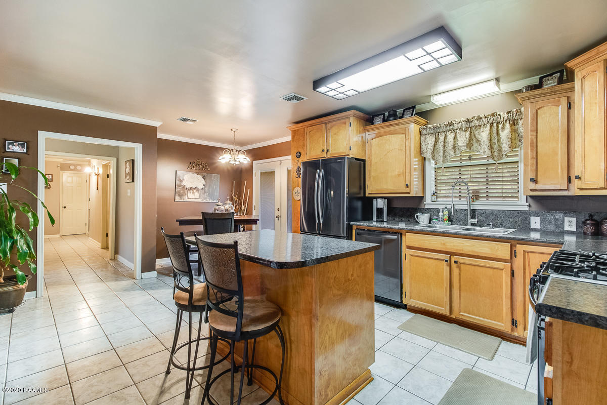 7510 Weeks Island Road New Iberia, LA 70560 - Photo 5 of 14 Gallery Image 5