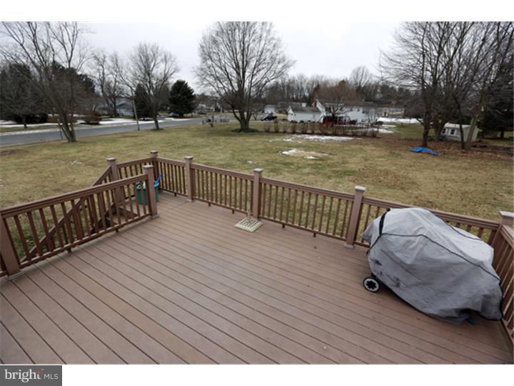 124 Extonville Road Trenton, NJ 08620 - Photo 15 of 16 Deck