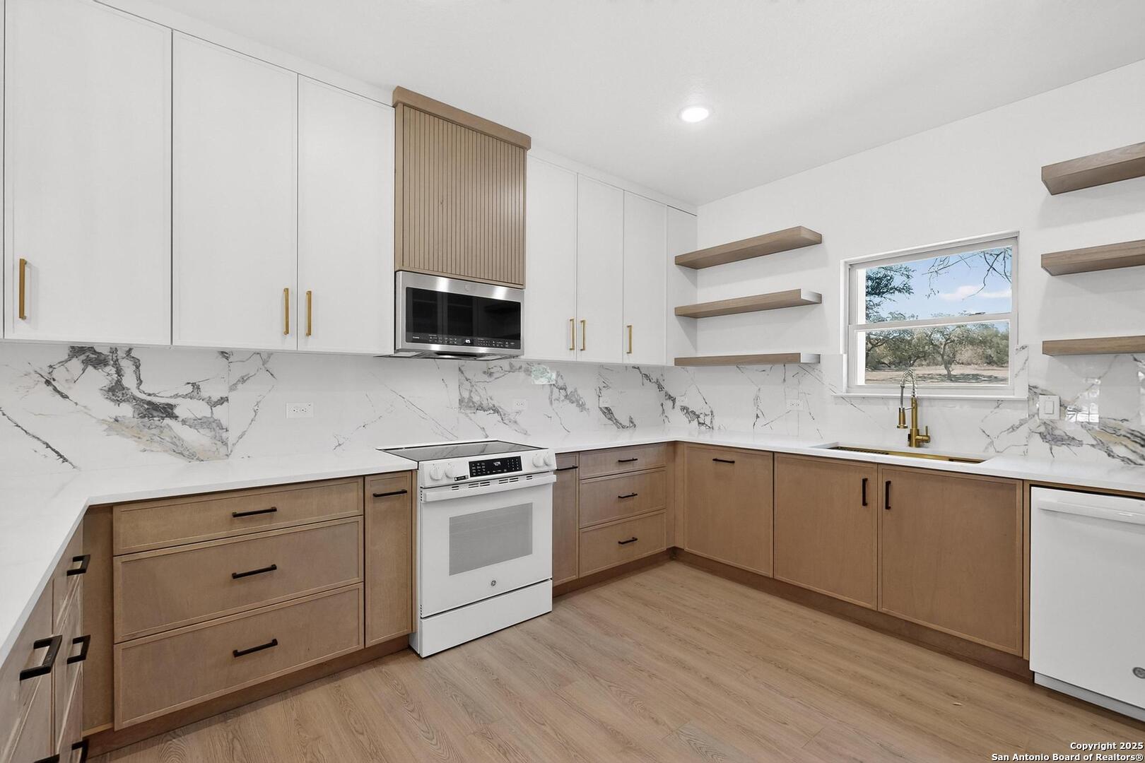 514 Contour Drive Spring Branch, TX 78070 - Photo 19 of 47