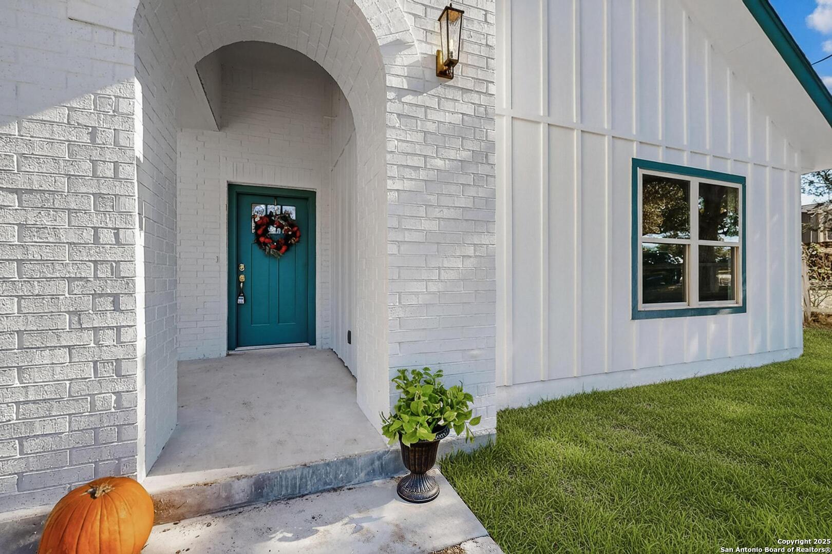 514 Contour Drive Spring Branch, TX 78070 - Photo 4 of 47