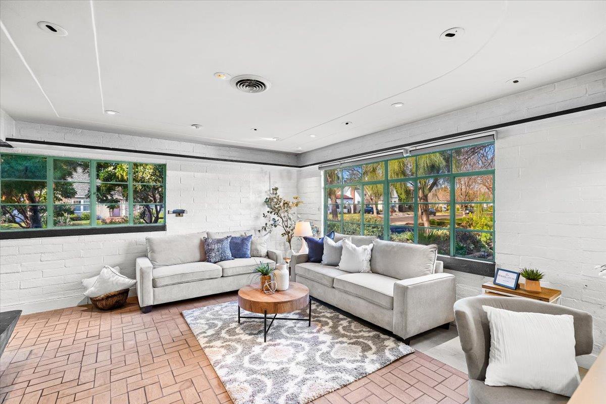 1018 West Morris Avenue Modesto, CA 95350 - Photo 9 of 78