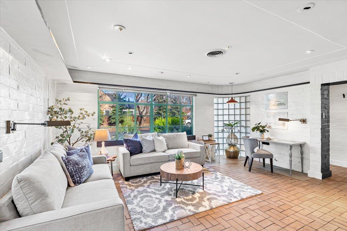 1018 West Morris Avenue Modesto, CA 95350 - Photo 10 of 78