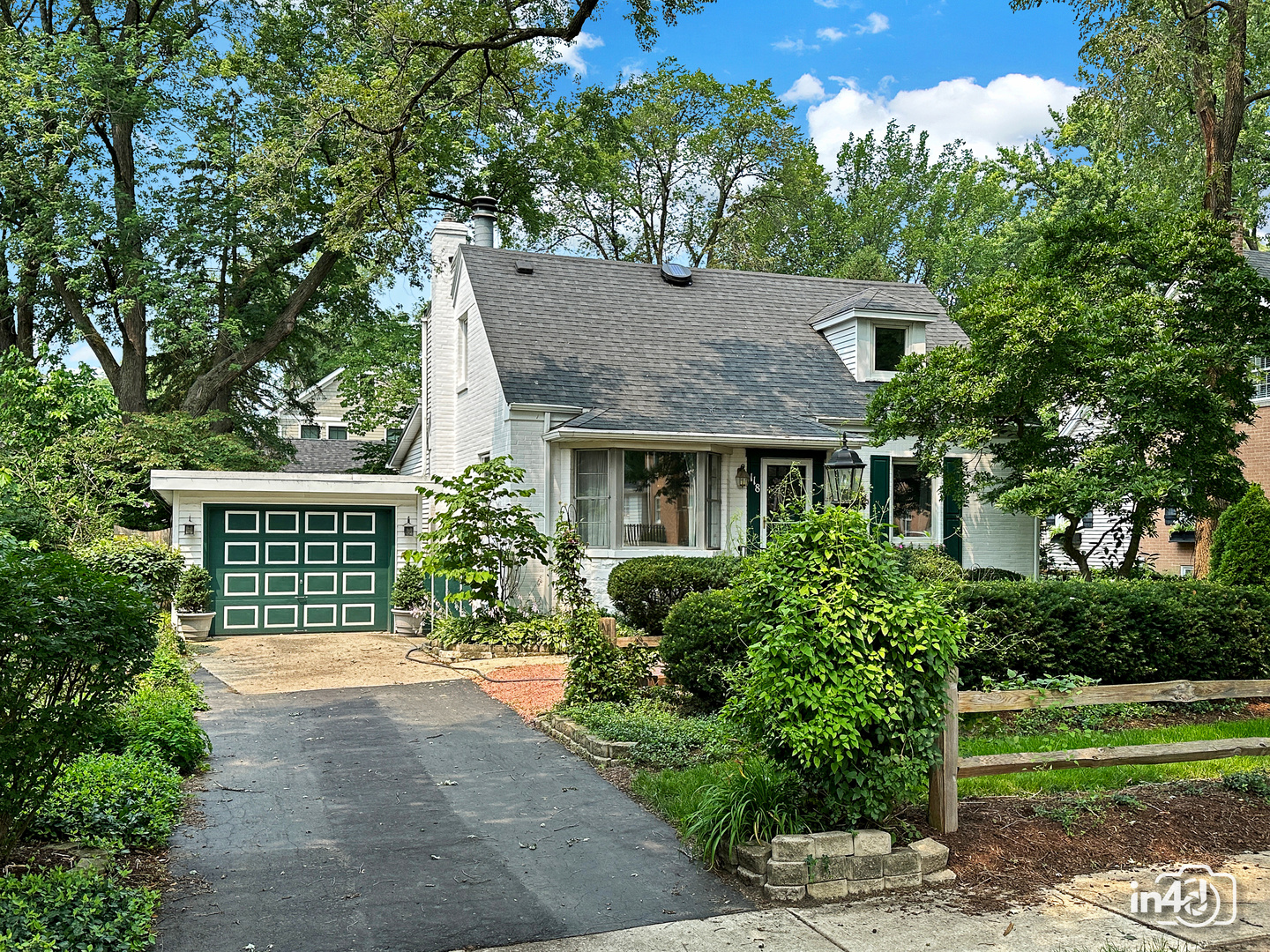 118 Iroquois Drive, Clarendon Hills, IL 60514 Compass