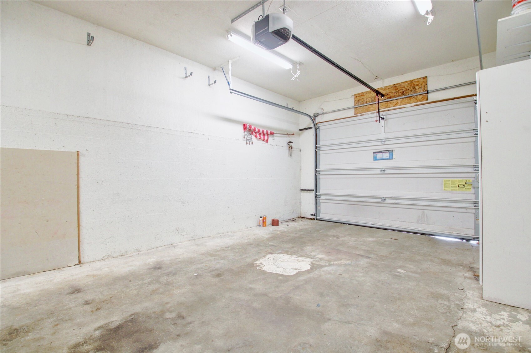818 Serene View Road Camano Island, WA 98282 - Photo 28 of 39 a view of room and utility room
