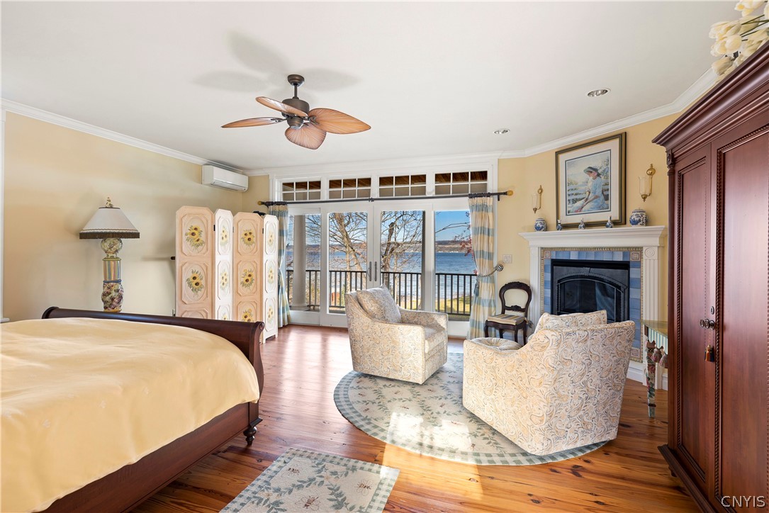1818 West Lake Road Skaneateles, NY 13152 - Photo 20 of 47 1st Floor Lakefront Guest Suite with custom tile s