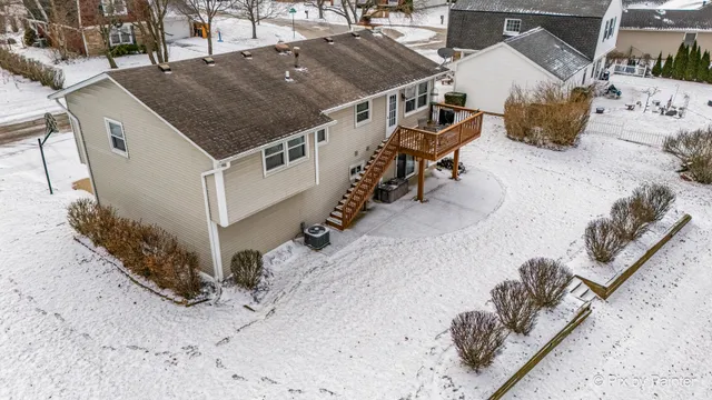 $375,000 | 730 Chestnut Court, Algonquin, IL 60102