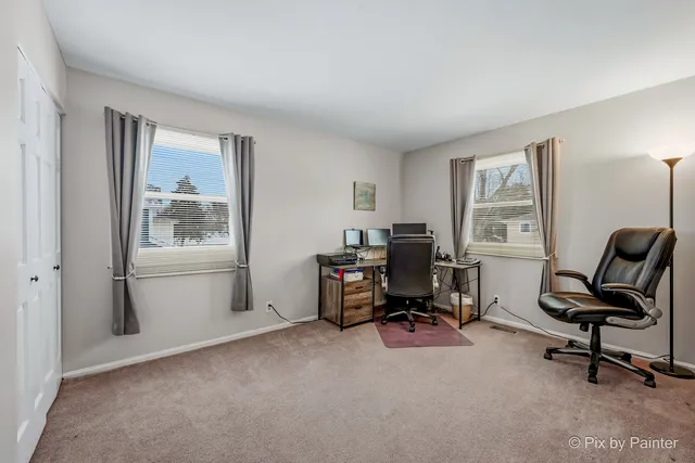 $375,000 | 730 Chestnut Court, Algonquin, IL 60102