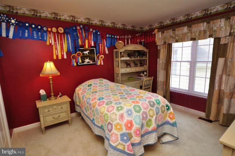 1331 Murray Downs Way Reston, VA 20194 - Photo 17 of 27 Bedroom #3