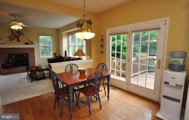 1331 Murray Downs Way Reston, VA 20194 - Photo 8 of 27 Breakfast Area