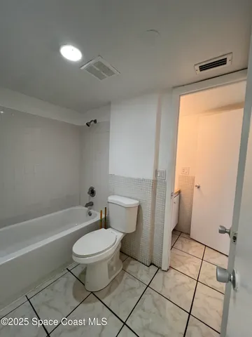 $1,425 | 223 Columbia Drive, Unit 110, Cape Canaveral, FL 32920