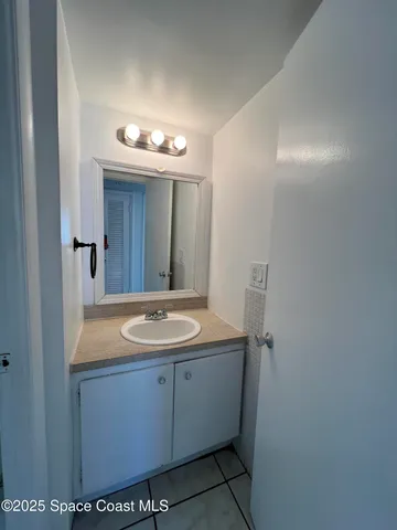 $1,425 | 223 Columbia Drive, Unit 110, Cape Canaveral, FL 32920