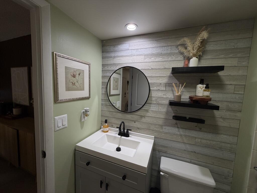 512 5th Lane Greenacres, FL 33463 - Photo 11 of 34 Downstairs Bath