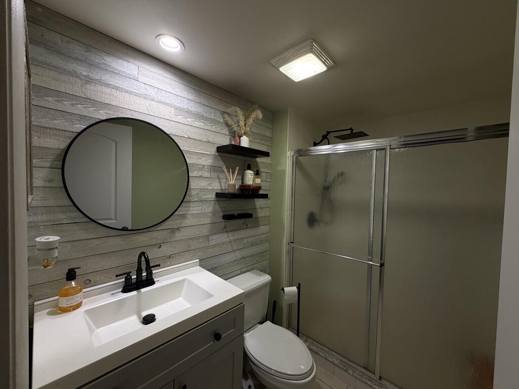 512 5th Lane Greenacres, FL 33463 - Photo 12 of 34 Downstairs Bath
