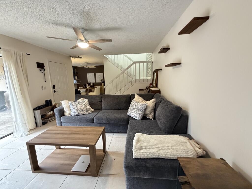 512 5th Lane Greenacres, FL 33463 - Photo 6 of 34 Living Room