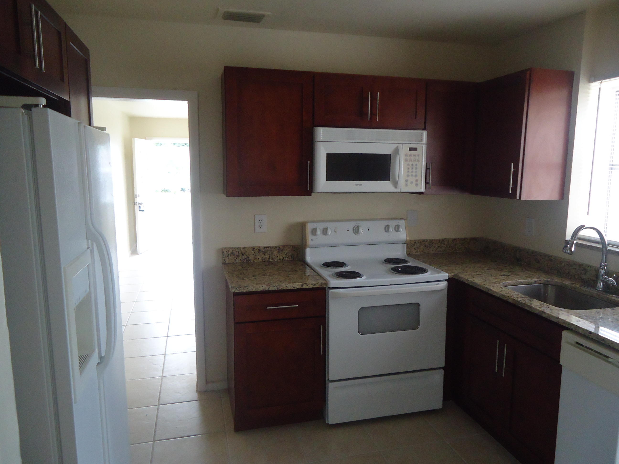 1216 West 32nd Street Riviera Beach, FL 33404 - Photo 11 of 25 DSC01832 - Copy