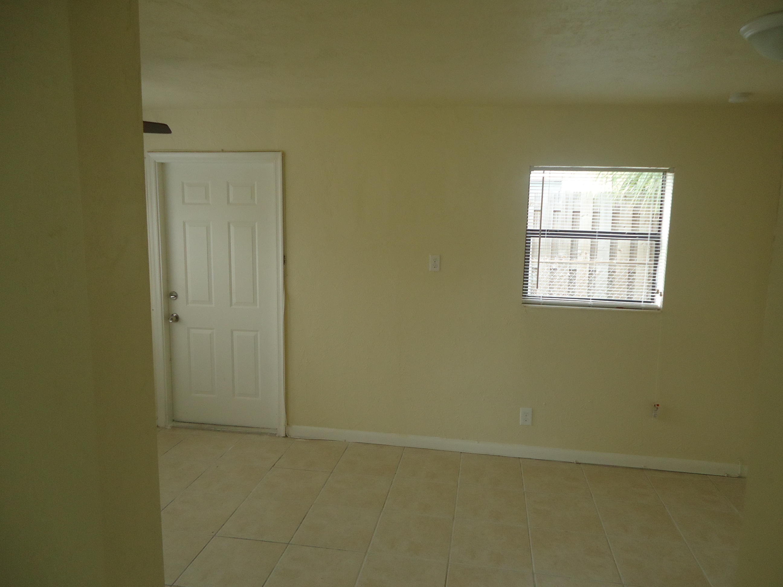 1216 West 32nd Street Riviera Beach, FL 33404 - Photo 17 of 25 DSC01838 - Copy