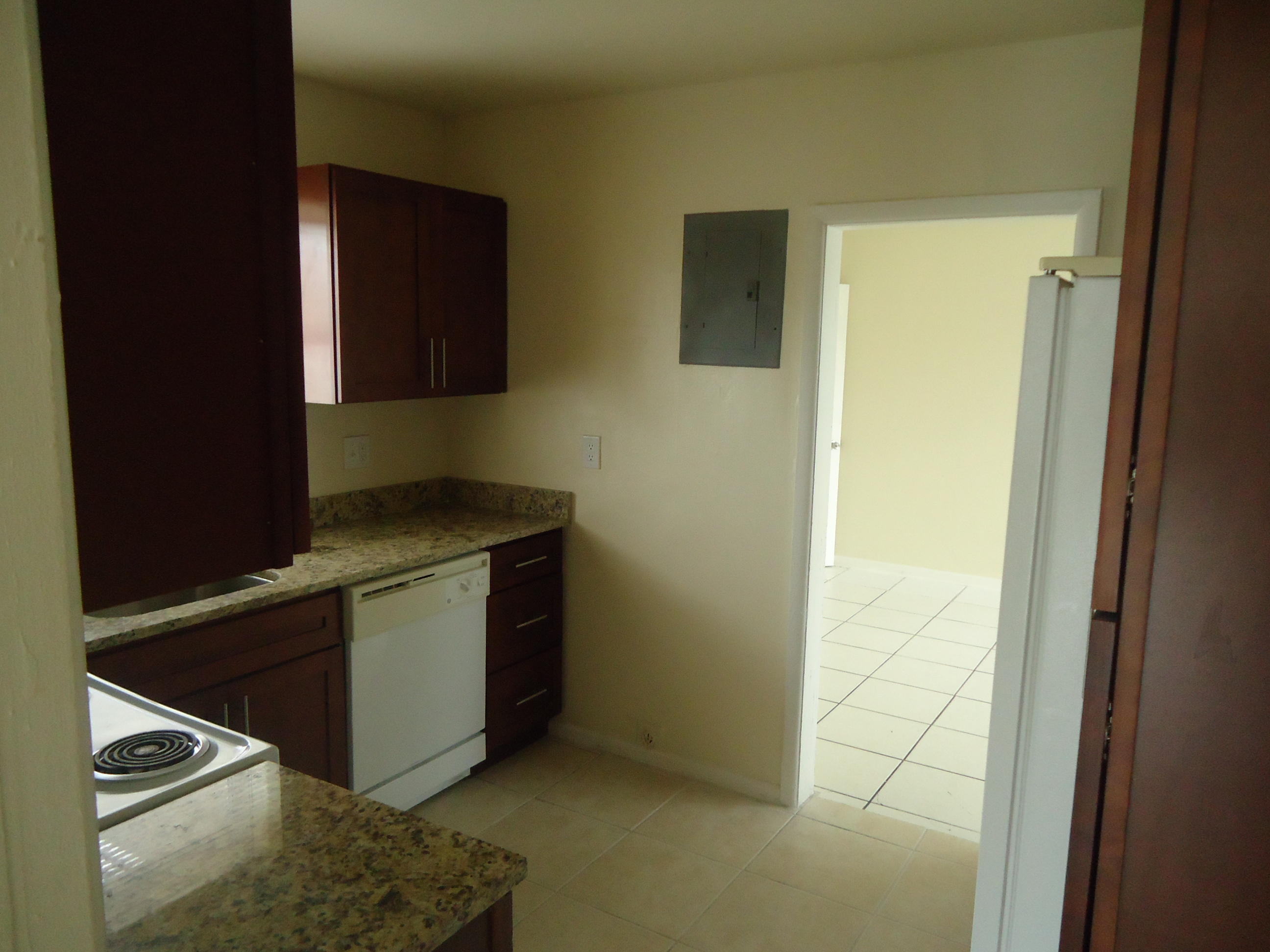 1216 West 32nd Street Riviera Beach, FL 33404 - Photo 10 of 25 DSC01831 - Copy