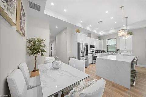 $1,795,000 | 828 100th Avenue North, Naples, FL 34108