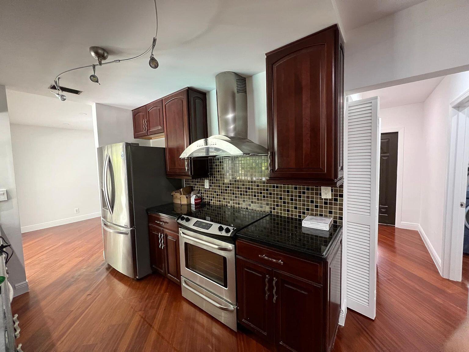 1250 Southwest 15th Avenue, Unit 1250 Boca Raton, FL 33486 - Photo 13 of 24 1250-SW-15th-Ave-Boca (39)