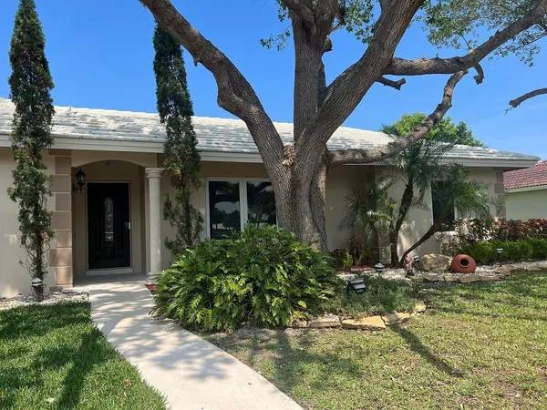 $5,495 | 1250 Southwest 15th Avenue, Unit 1250, Boca Raton, FL 33486