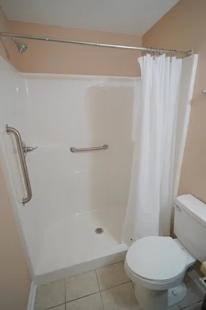 $1,700 | 933 Ashburn Drive, Tallahassee, FL 32301