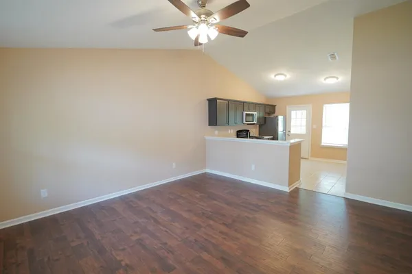 $1,700 | 933 Ashburn Drive, Tallahassee, FL 32301