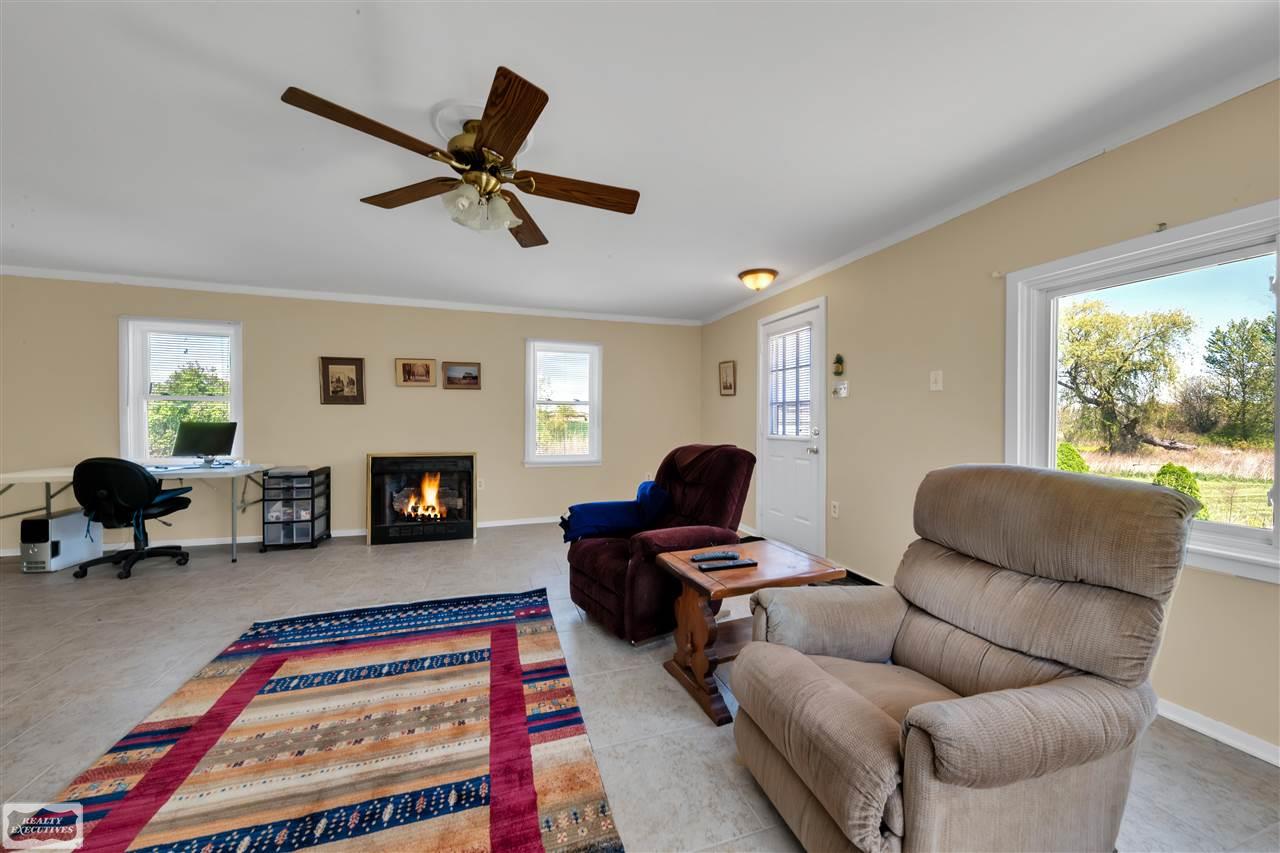 2270 Stapleton Road Goodells, MI 48027 - Photo 13 of 33 Generous Family Room