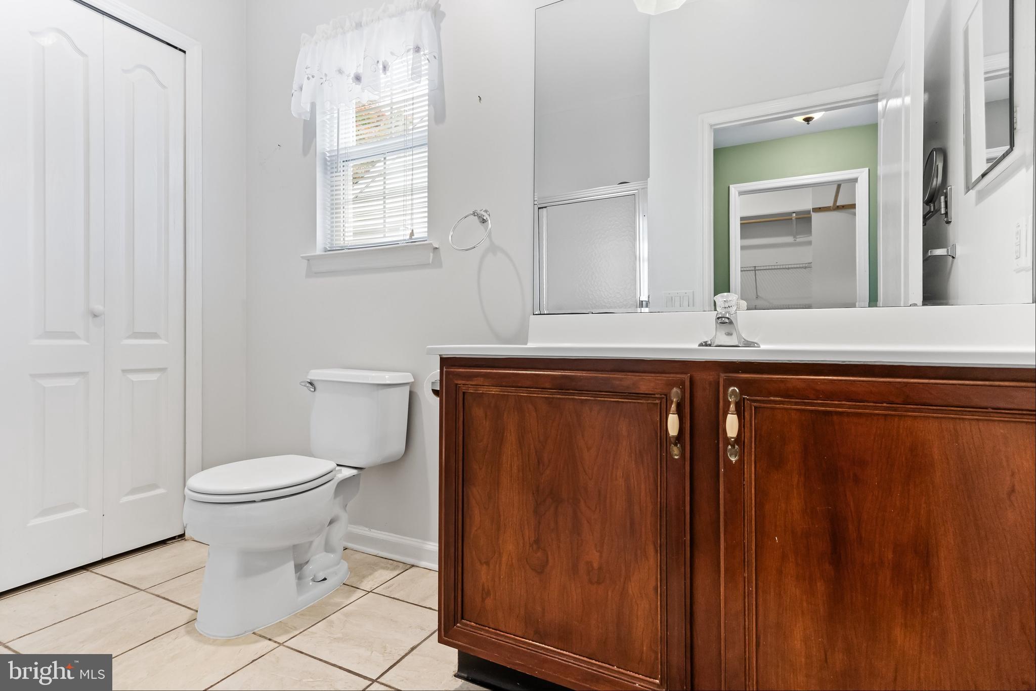 25 Violet Court Marlton, NJ 08053 - Photo 20 of 37 ensuite bathoom